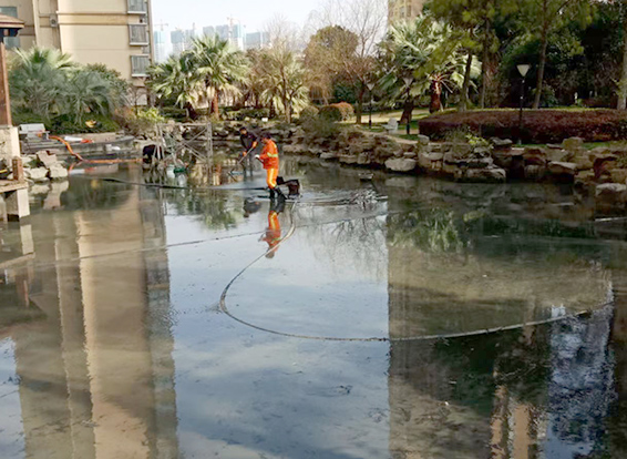 额敏景观池淤泥清理