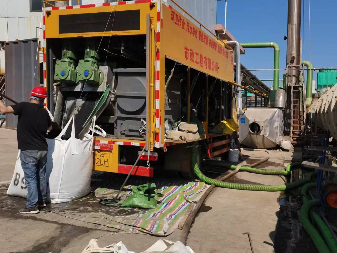 额敏淤泥压干处理